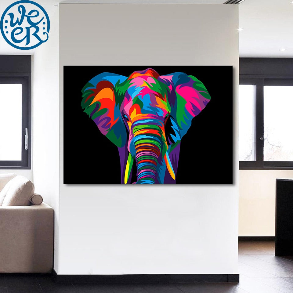 رسمه رأس فيل بألوان زاهية - Taamoul