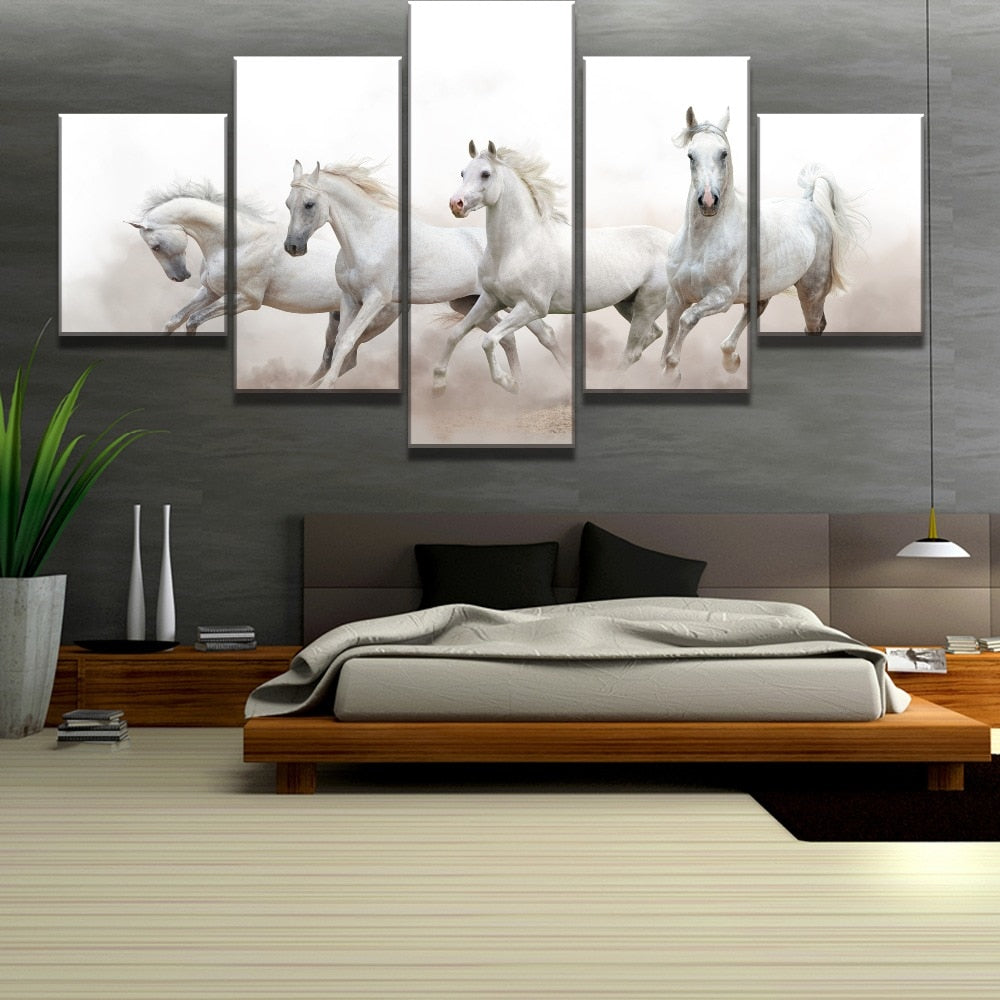 لوحة مكونة من خمسة قطع من اللوحات الزخرفية الحديثة للخيول العربية البيضاء - Taamoul